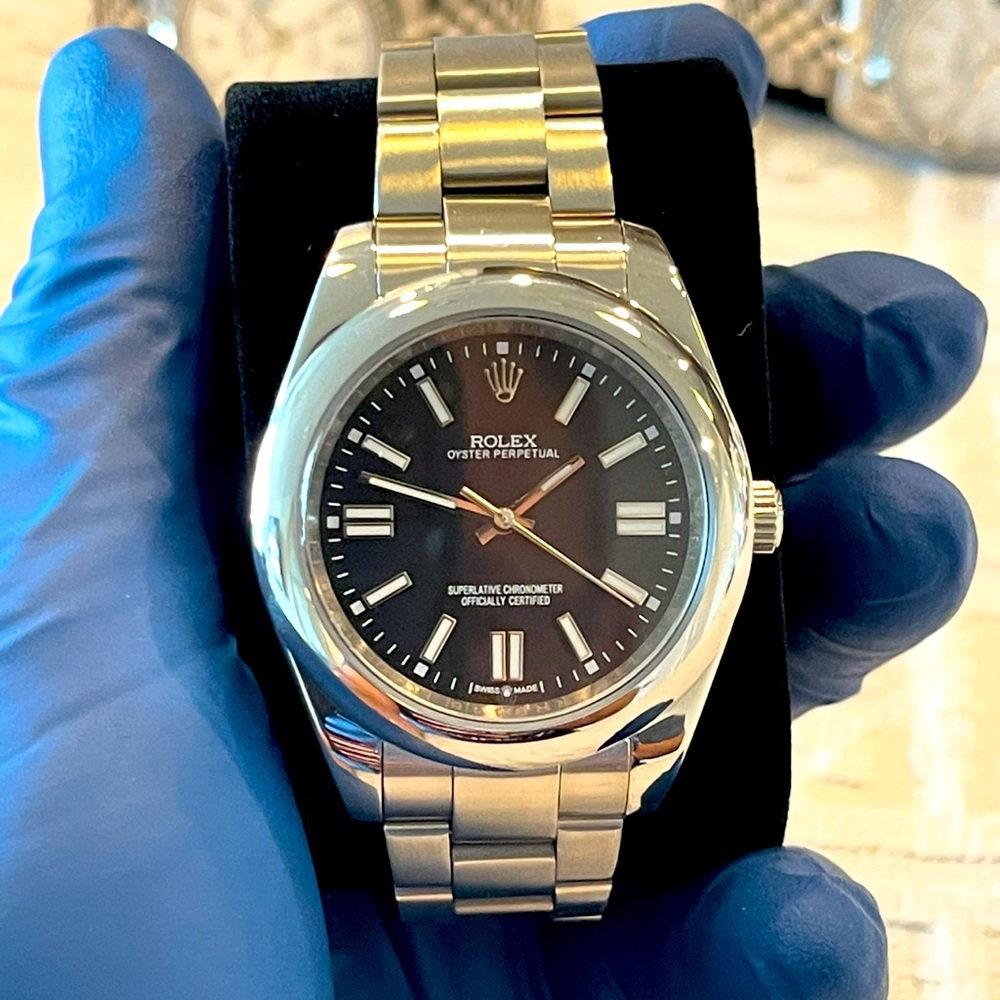 Oyster Perpetual-Black Dial on stainless steel (This is a copy)